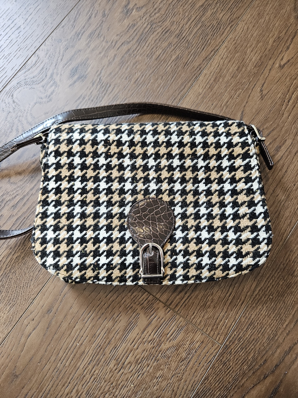 Preston & York Houndstooth Crossbody in Black, White & Tan